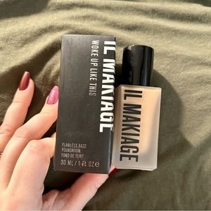 IL Makiage Woke Up Like This Foundation Shade 060